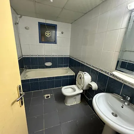 2Bhk Fully Furnished Apartment - Sharjah Exterior photo